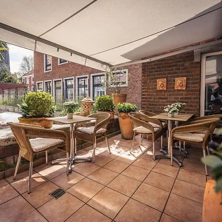 Отель Busche Am Dom 3*