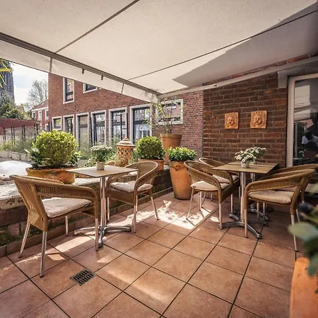 Otel Busche Am Dom 3*